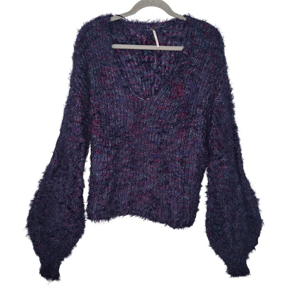 Free People Blue Gelato V Neck Pullover Fuzzy Eyelash Size Small Oversized